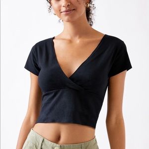 pacsun wrap crop top !!